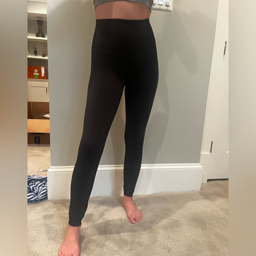 Lululemon Wunder Train High- Rise Tight 28”